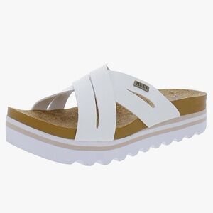 Reef cushion platform sandal